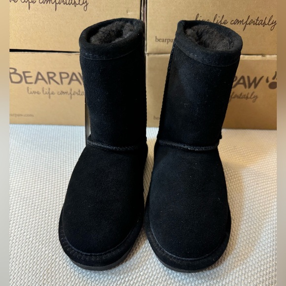 NWT Bearpaw Emma toddler boots with sheep suede exterior and wool blend interior - Picture 3 of 7